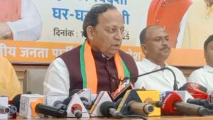 The verdict in Malegaon blast case came after 17 years, all 7 accused including Sadhvi Pragya Thakur were acquitted, BJP said Congress should answer saffron terrorism (14)-KU29rOo7MG.jpg